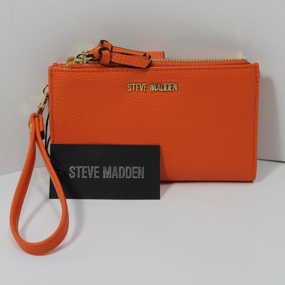 Steve Madden Handbags - Steve Madden Wristlet Wallet